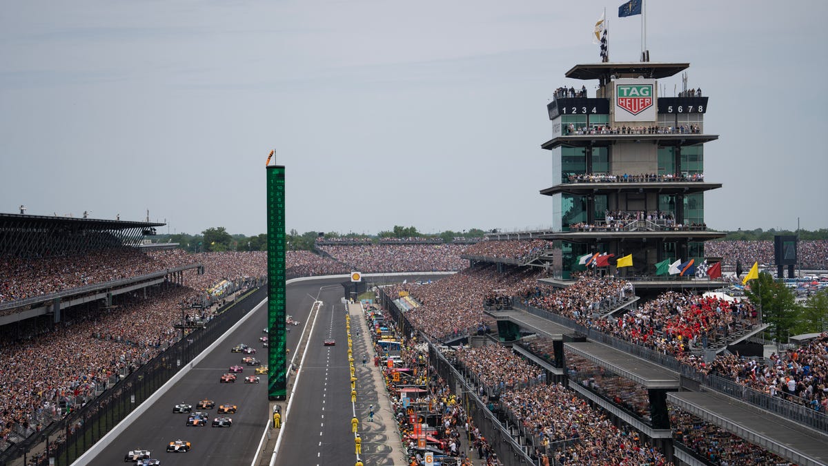 When is Indy 500 2024 start time? What to know from schedule, TV blackout, race time, more