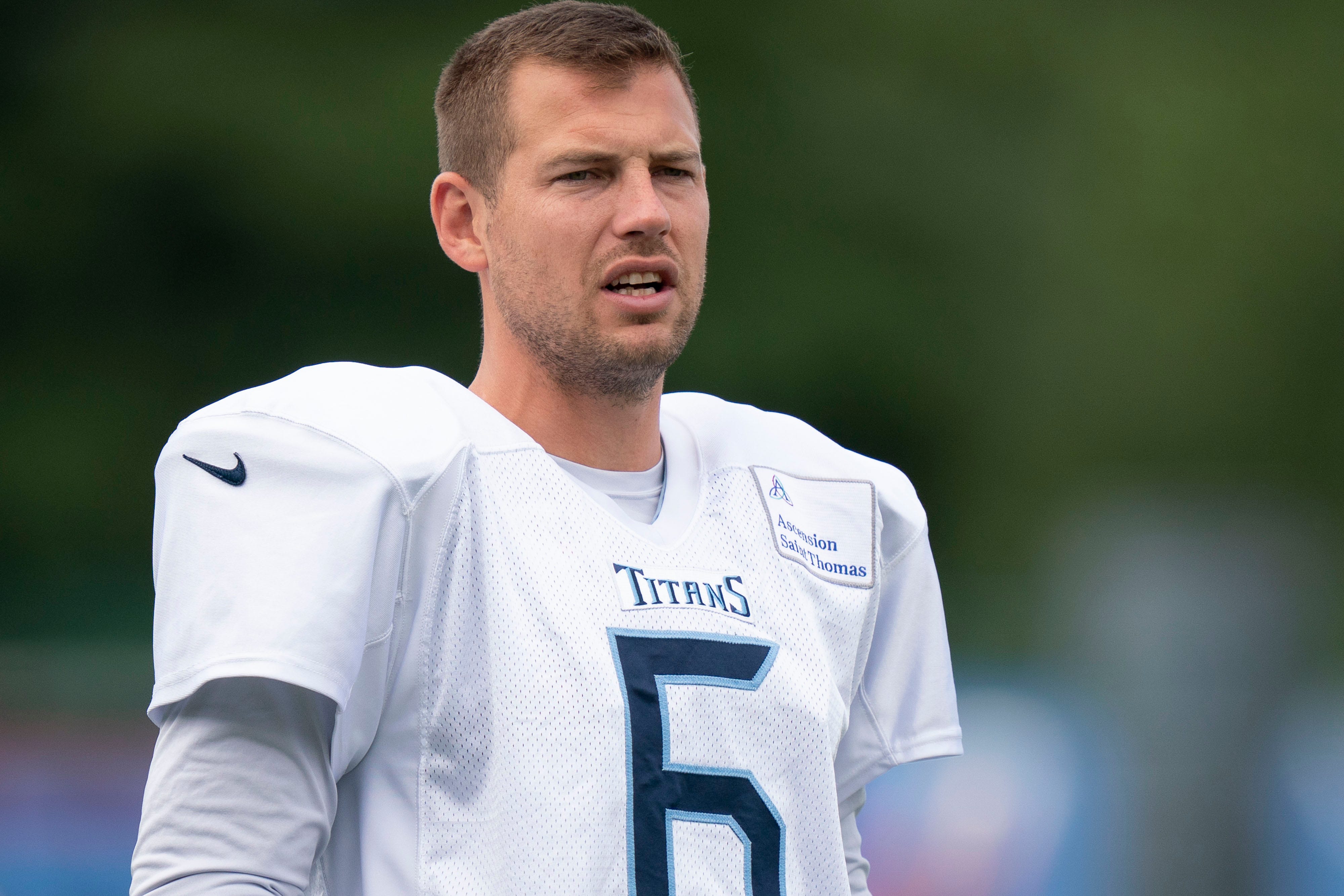 Longtime Tennessee Titans punter Brett Kern retires after 15 NFL seasons