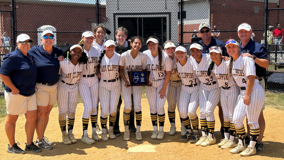 Clayton completes threepeat as South Jersey champ Audubon plays with heavy hearts Clayton completes threepeat as South Jersey champ Audubon plays with heavy hearts