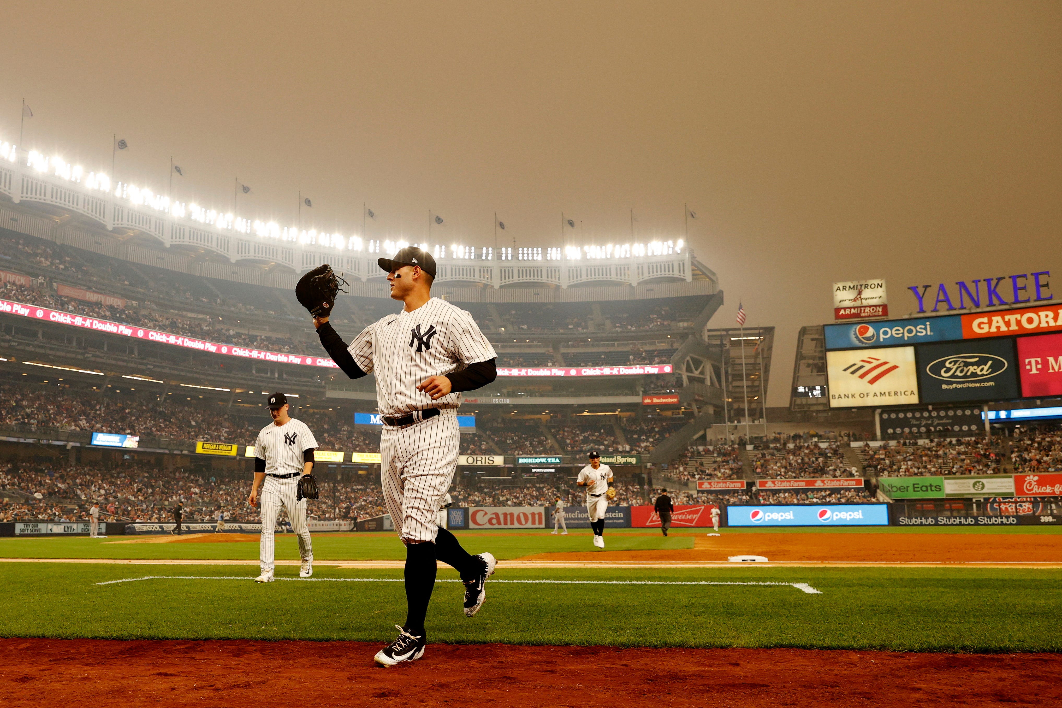 MLB postpones Yankees, Phillies games due to unhealthy air quality in New York, Philadelphia