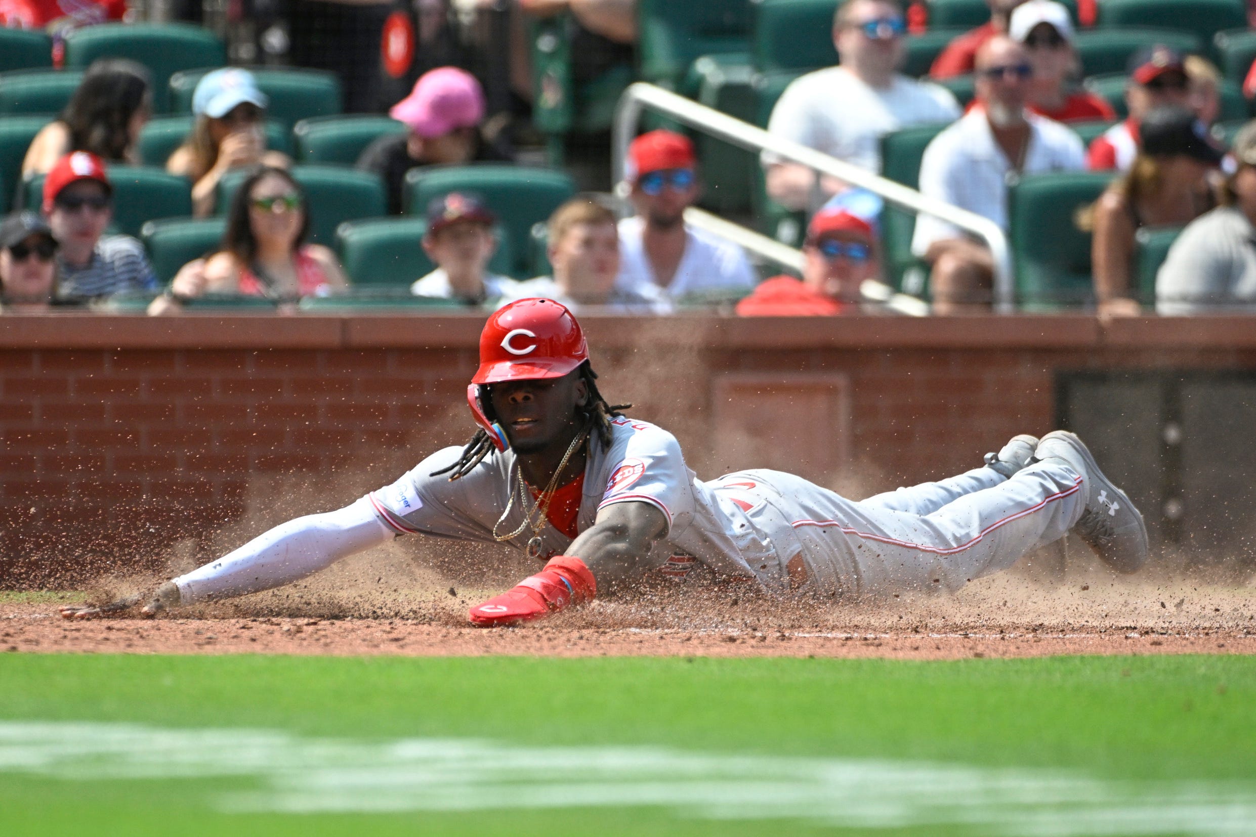 Reds' standout rookie calls himself 'fastest man in the world'