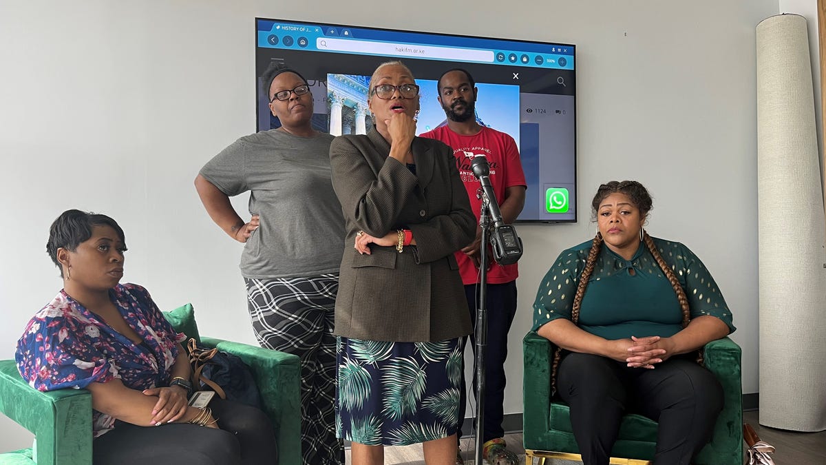2 paraprofessionals removed from Detroit school 1 charged with abuse assault 2 paraprofessionals removed from Detroit school 1 charged with abuse assault