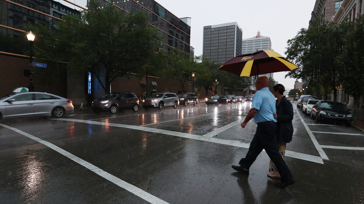 What is the forecast in Louisville? Scattered rain chances in coming days across Kentucky What is the forecast in Louisville? Scattered rain chances in coming days across Kentucky