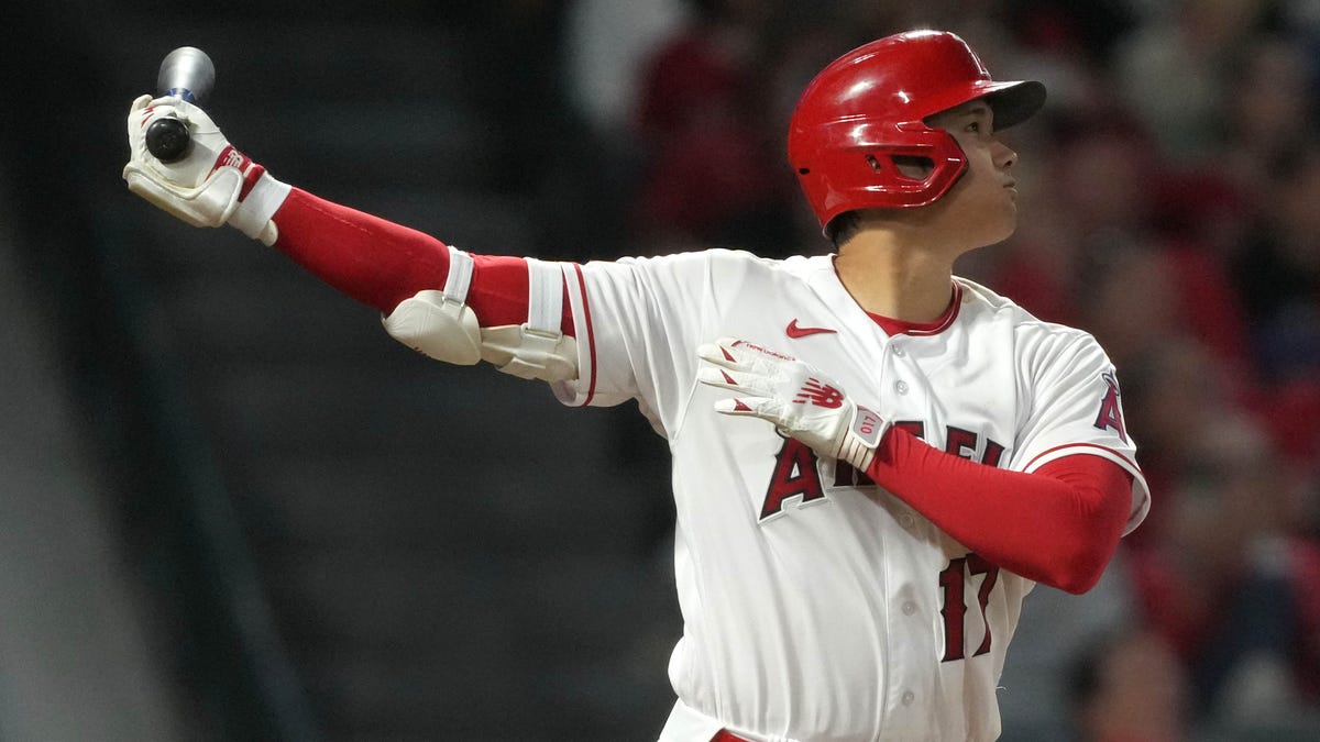 Shohei Ohtani hit two home runs and struck out 10 in the Angels' win over the White Sox.