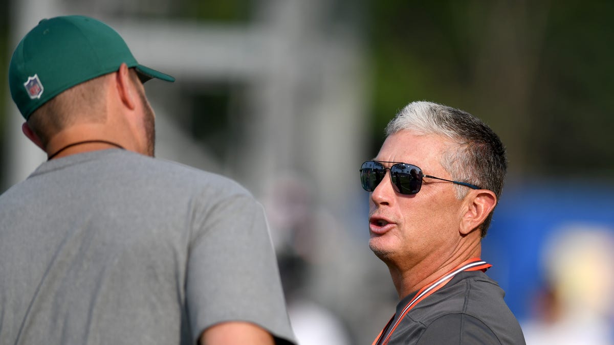 Browns assistant GM Catherine Raiche Players have embraced Jim Schwartz defense Browns assistant GM Catherine Raiche Players have embraced Jim Schwartz defense