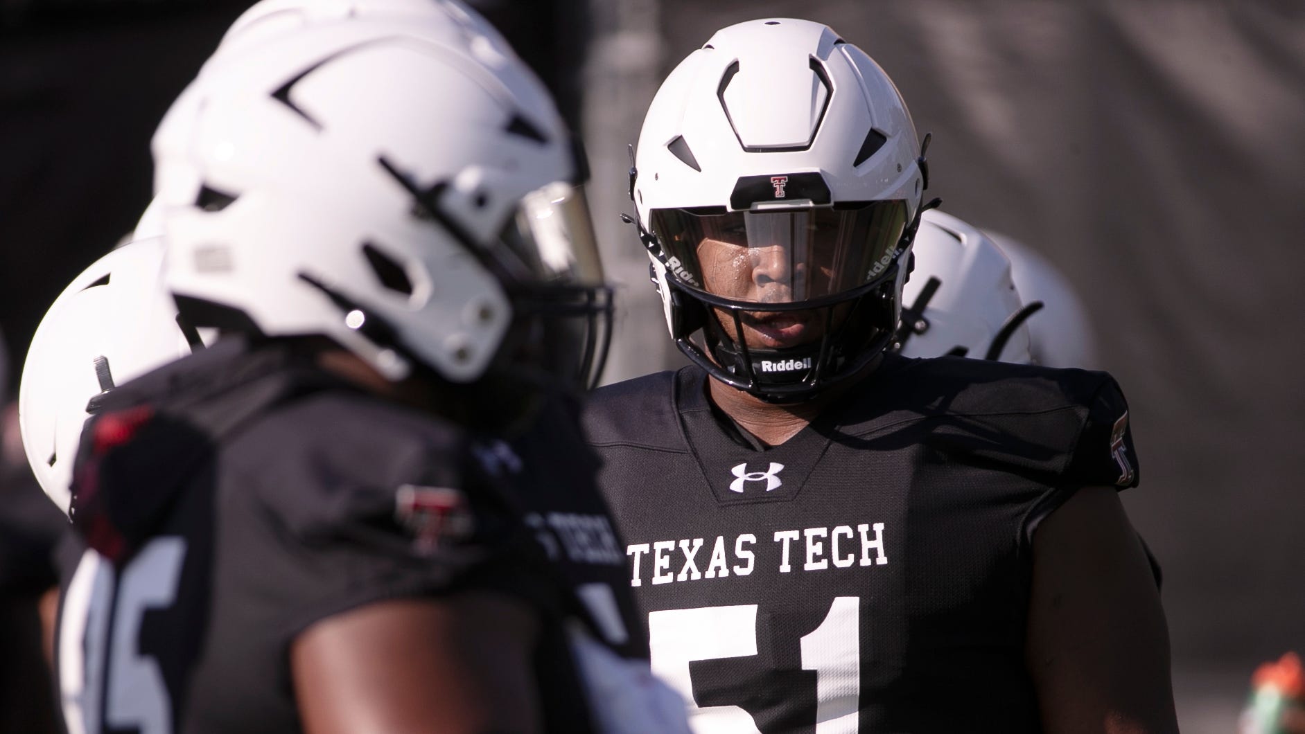 يحصل جوي ماكغواير، لاعب فريق Texas Tech لكرة القدم، على أخبار جيدة عن جايدن كوفيلد