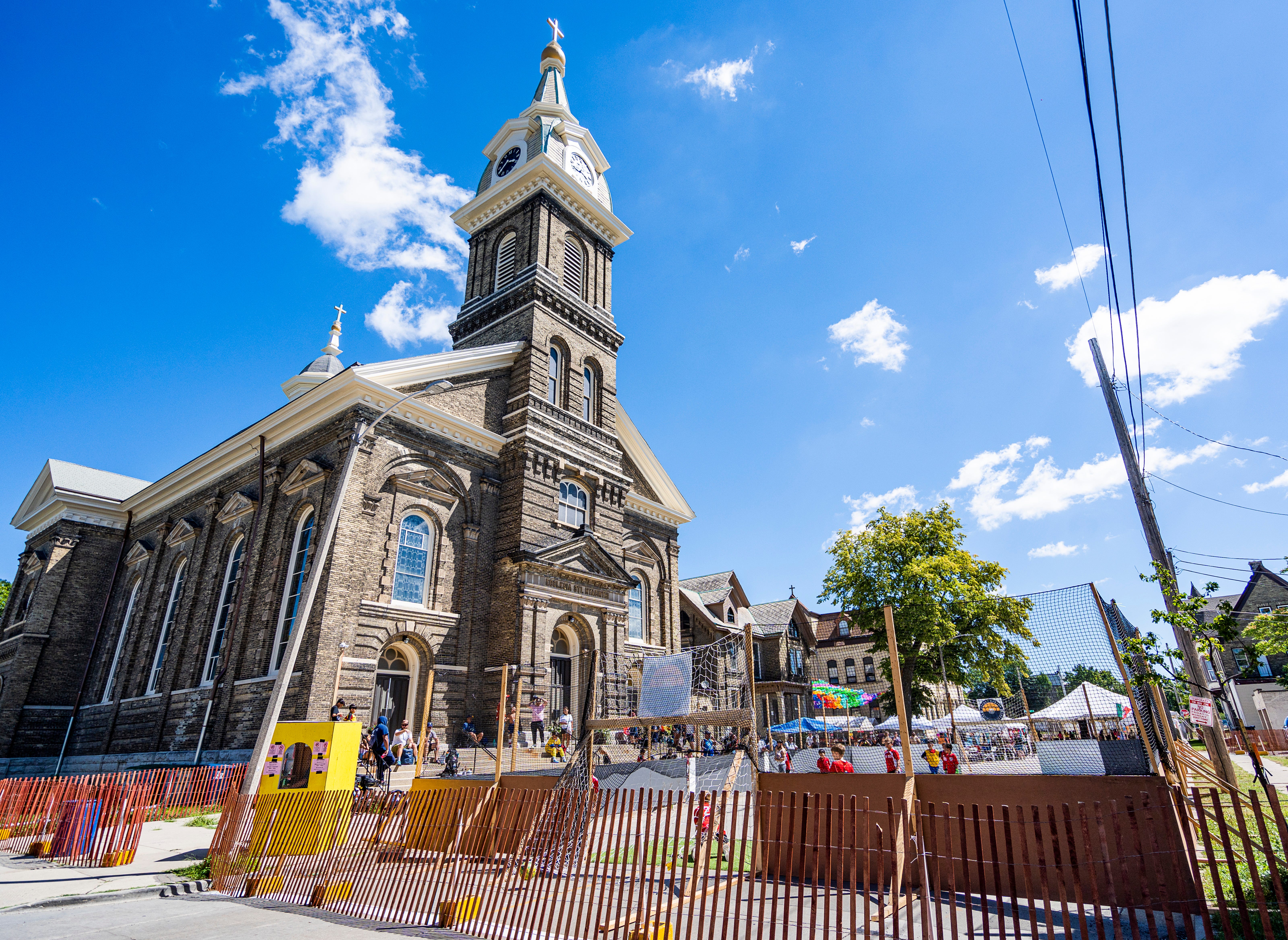 10 najstarszych budynków, które można zwiedzać za darmo