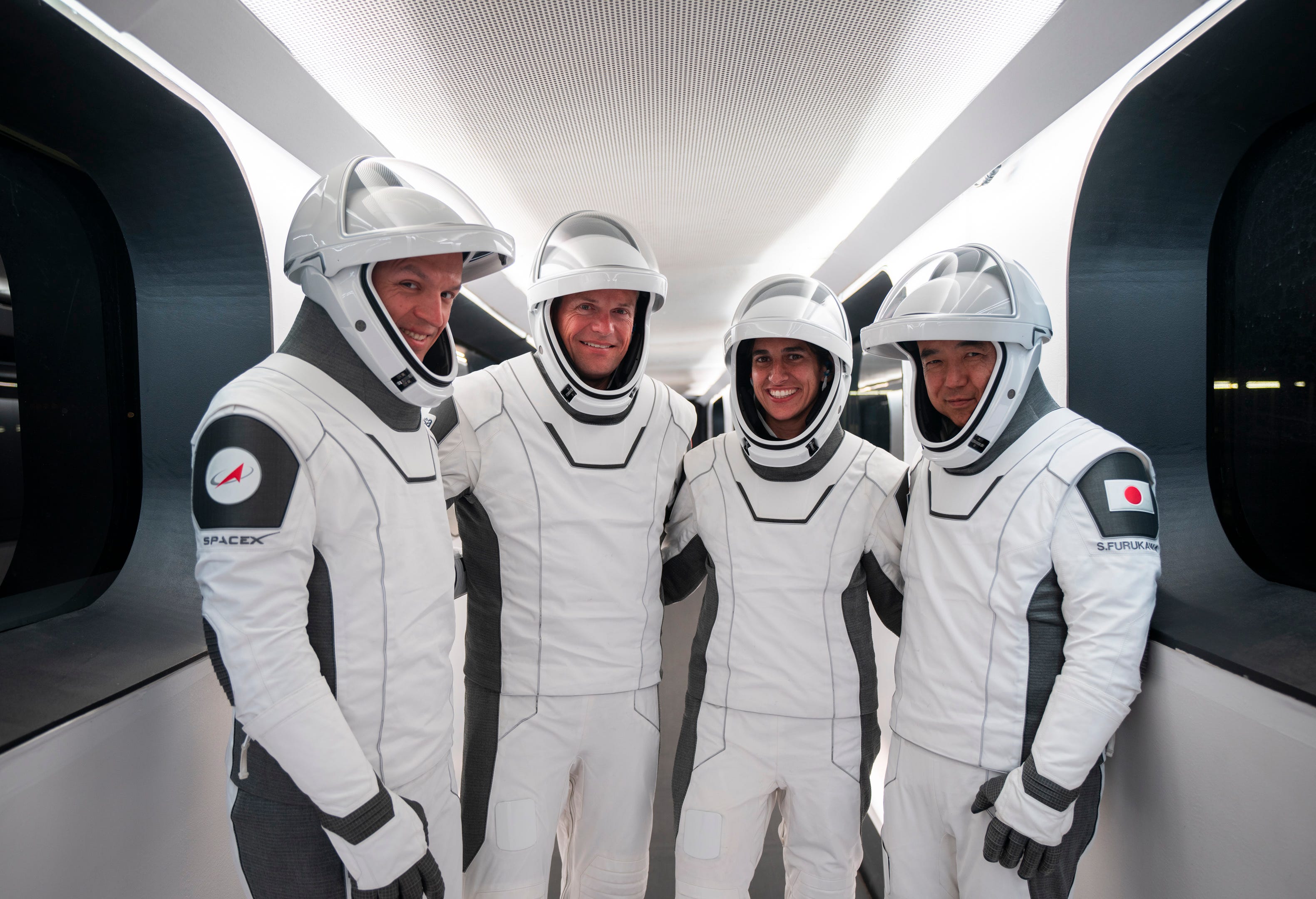 【NASA】SpaceX ★ NASA 公式オンエアジャケット ★レディース NASA's SpaceX Crew-7 Mission to the Space Station (Official