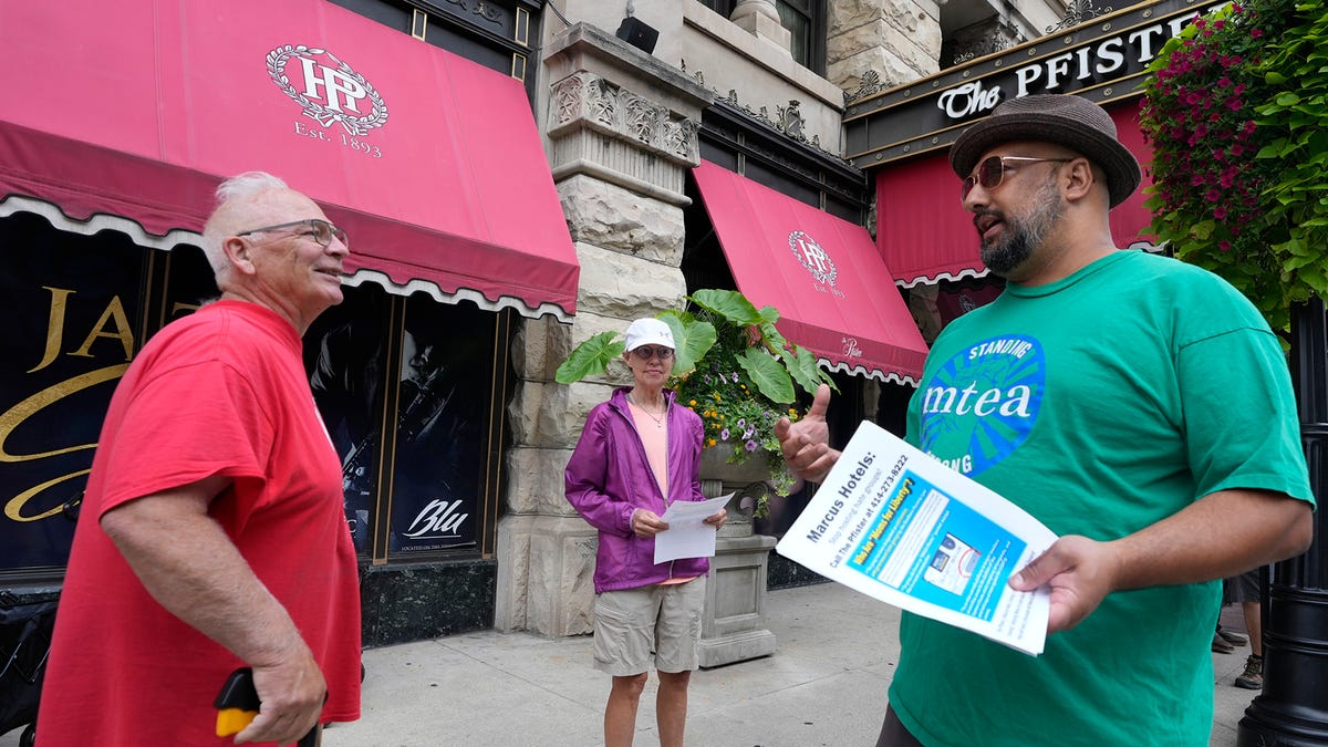 Milwaukee Teachers protest Moms for Liberty gathering