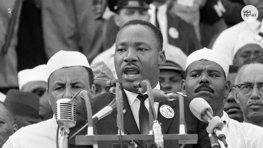 Trump removes MLK Jr. from Oval Office, brings back Winston Churchill Trump removes MLK Jr. from Oval Office, brings back Winston Churchill