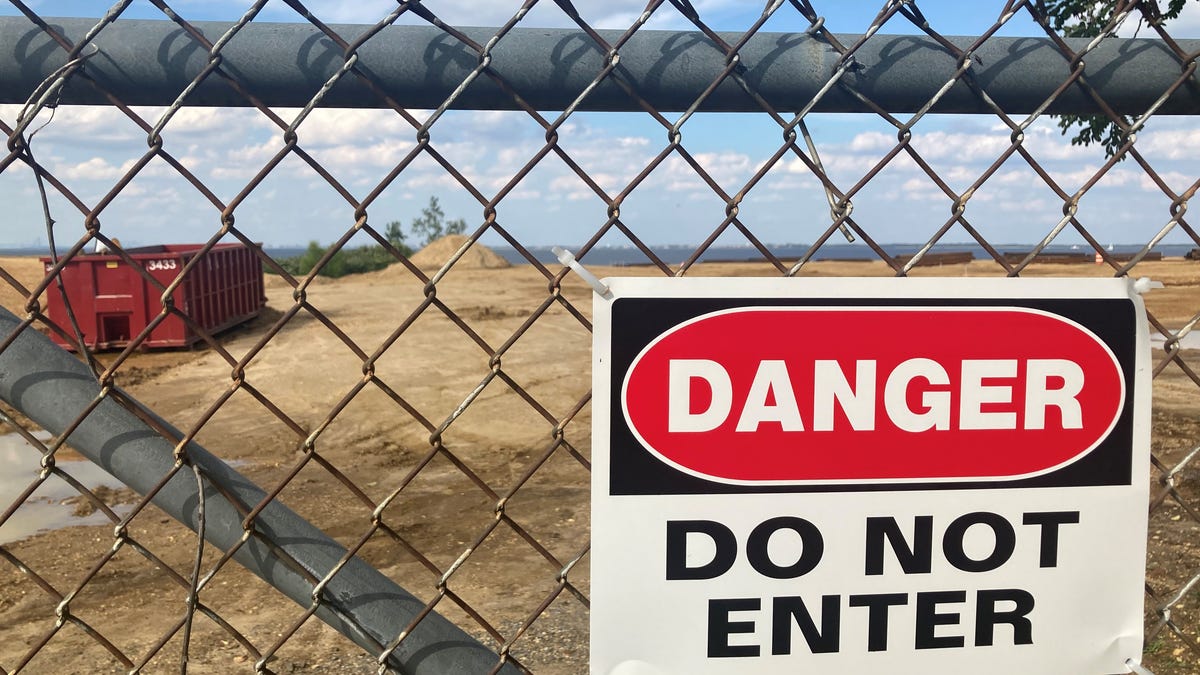 Is it safe or not Atlantic Highlands neighbors fear stench from home construction Is it safe or not Atlantic Highlands neighbors fear stench from home construction