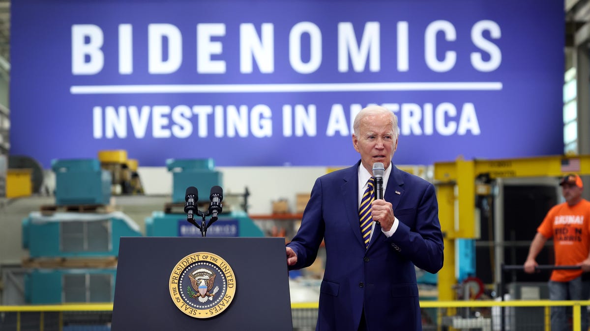 #Biden is selling an improving economy. Americans don’t buy it