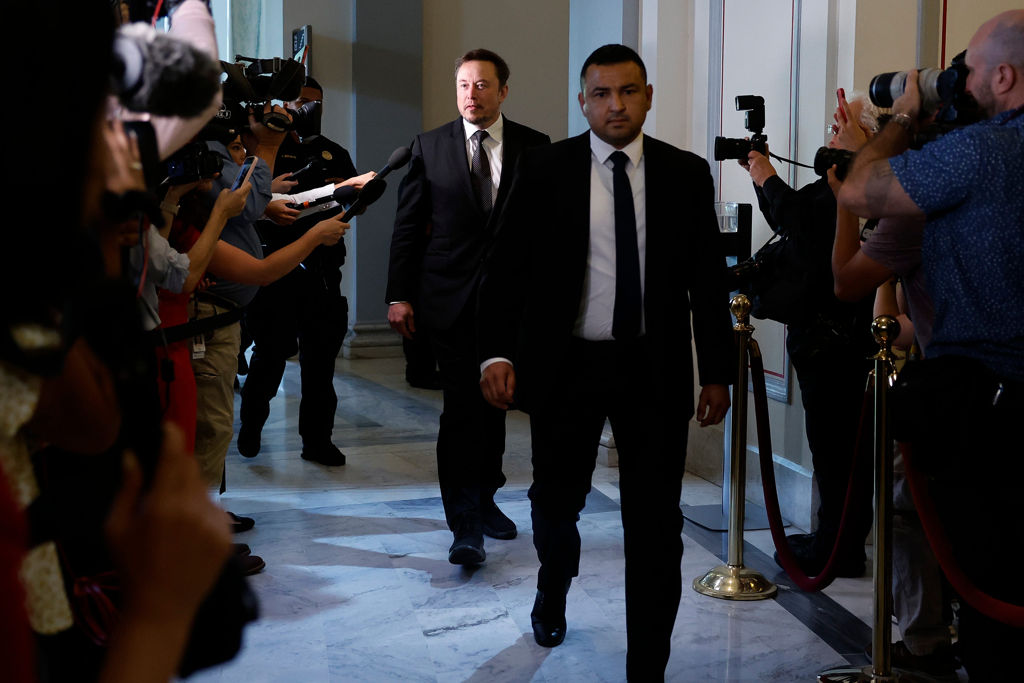 Gty 1678352839 A Cit Gov Fin Pol Usa Dc