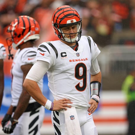 Joe Burrow #9 of the Cincinnati Bengals reacts during the first half against the Cleveland Browns at Cleveland Browns Stadium on September 10, 2023 in Cleveland, Ohio.