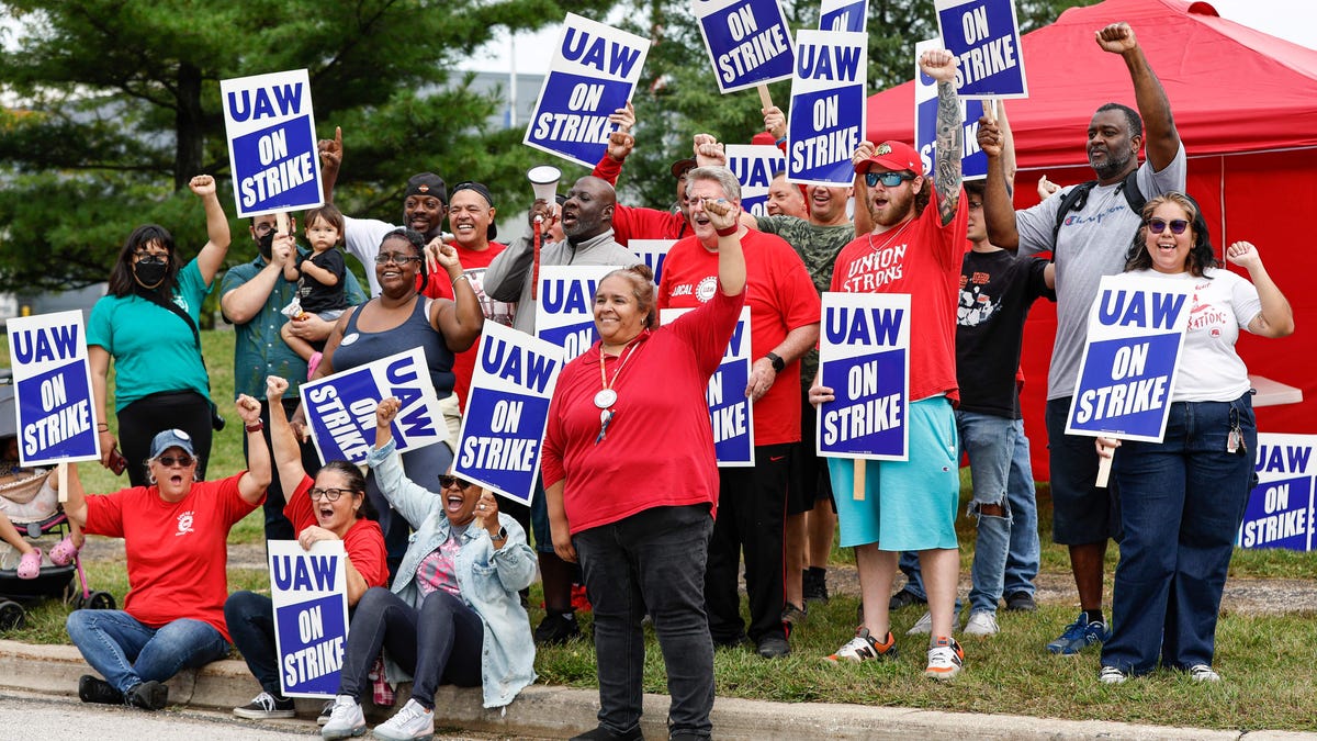 UAW members strike in Center Line, Mich., on Sept. 22, 2023.