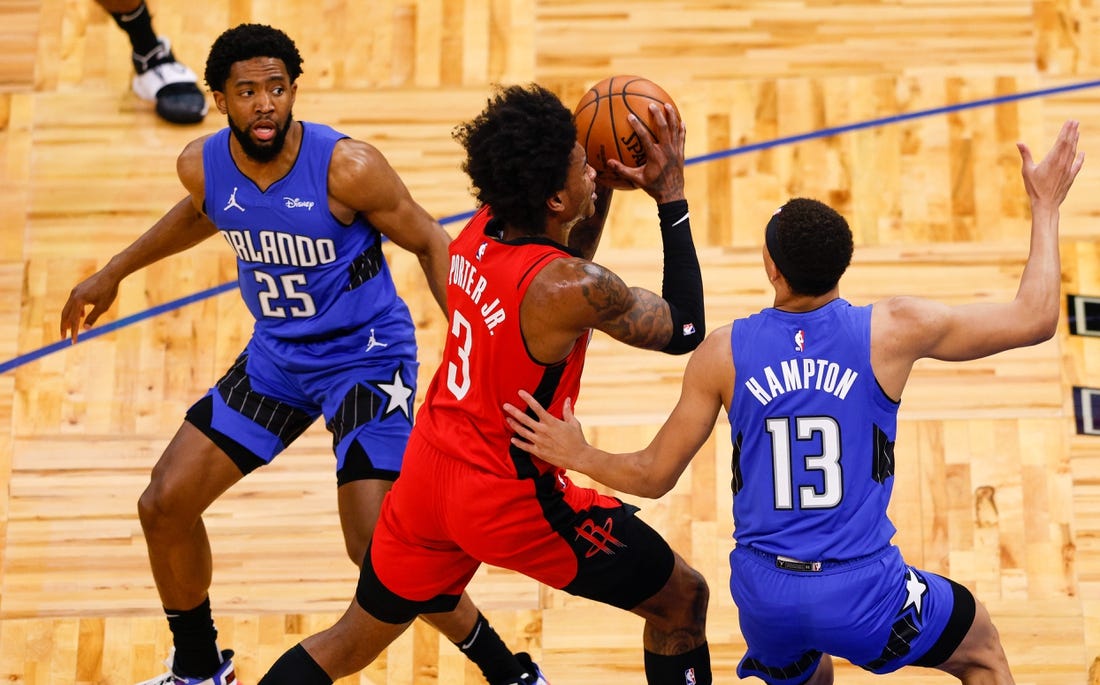 Rockets snap 5-game skid in win over Magic