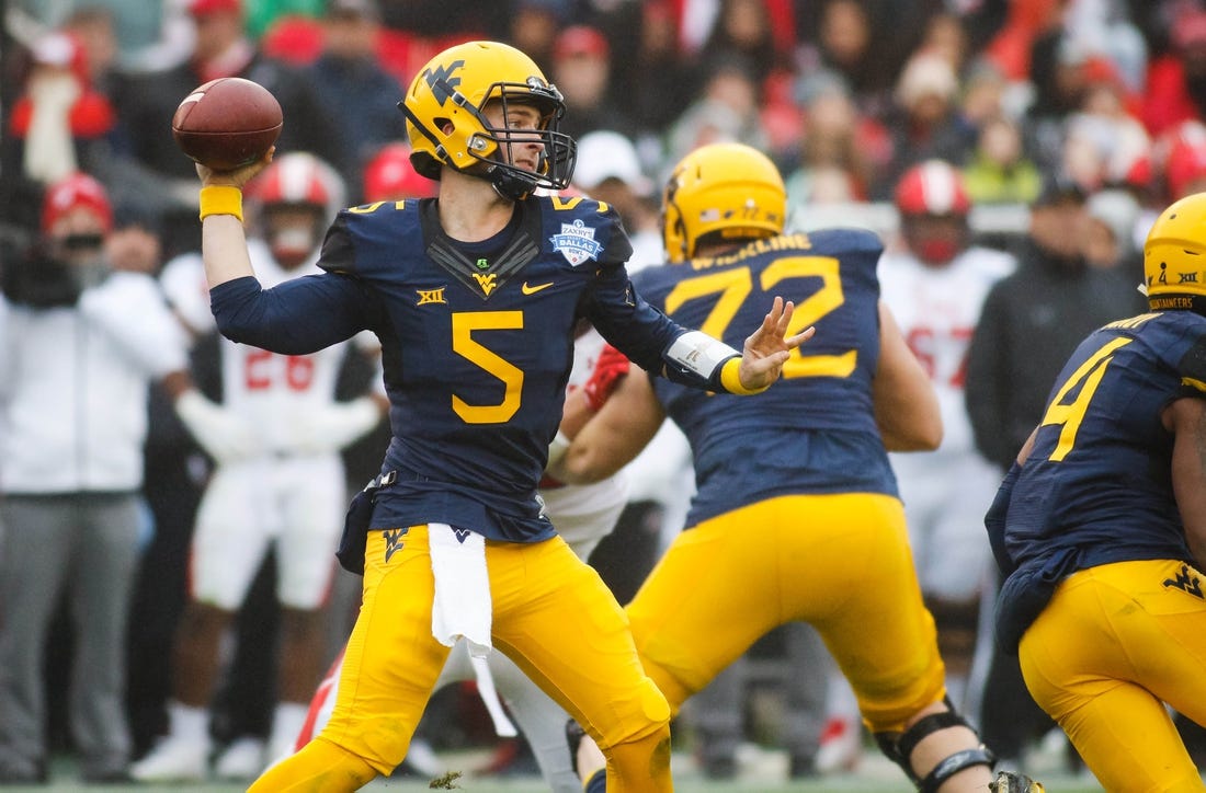 West Virginia Mountaineers quarterback Jack Allison (5) is expected t get significant playing time against Syracuse.