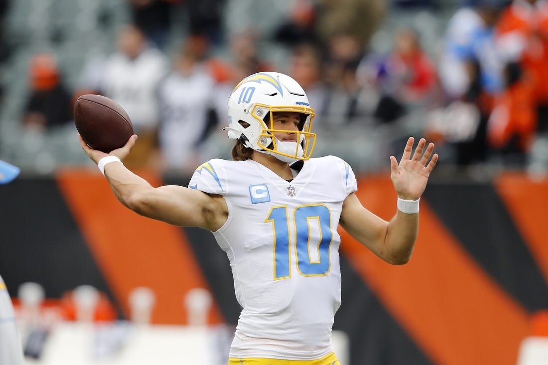 Justin Herbert guides Chargers to win over Bengals