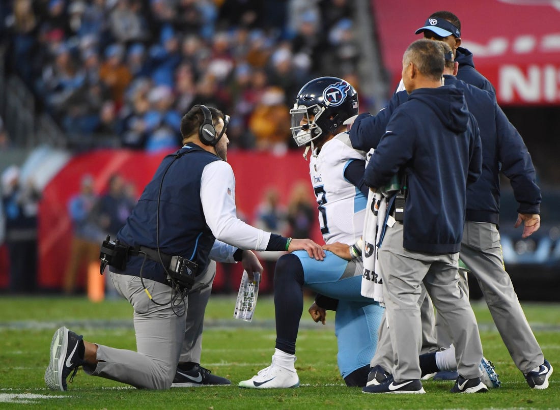 Tennessee Titans quarterback Marcus Mariota (8) was injured Saturday but hopes to play against the Colts.