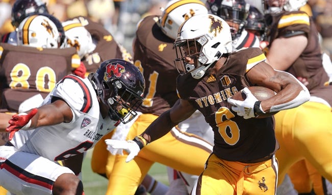 Fresno State at Wyoming: 10/16/21 College Football Picks and Prediction