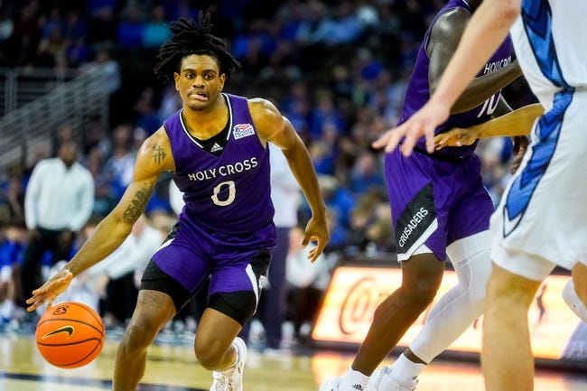Holy Cross at Sacred Heart – 12/22/22 College Basketball Picks and Prediction